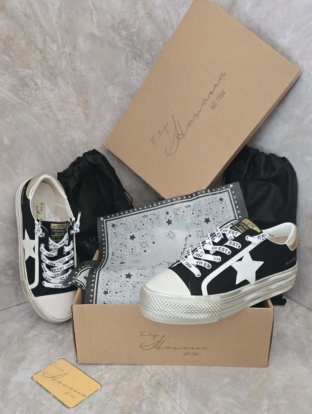 Vintage Havana "Amaze 12" Black & White Platform Sneakers Size 8